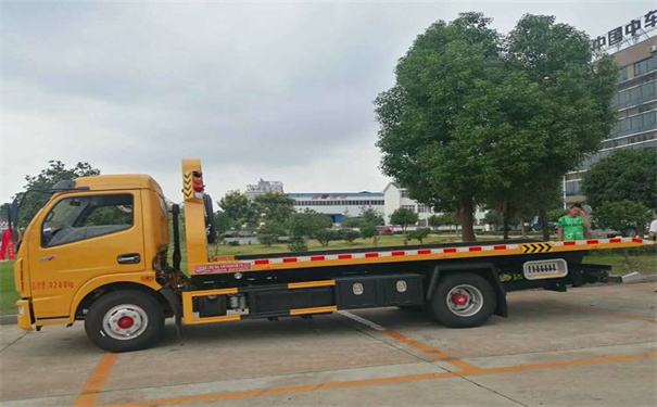宜宾定远24小时拖车救援电话号码，定远道路救援公司怎么收费的